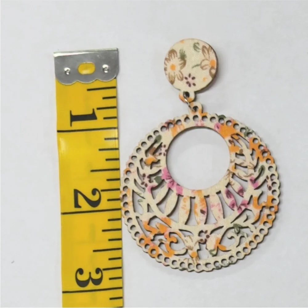 UNBRANDED Retro And Whimsical BOHEMIAN Floral Print WOODEN Dangle Earrings